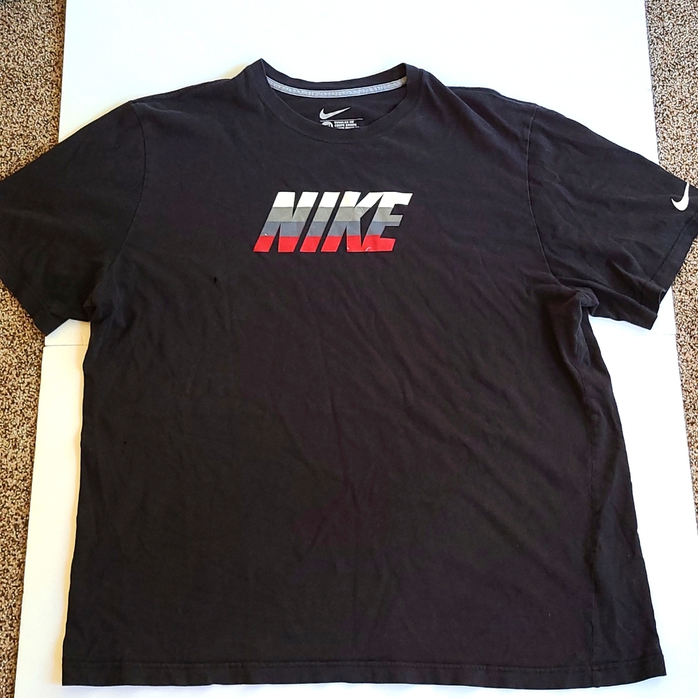 Nike XXL Black gray red white Logo swoosh short sleeve tee shirt cozy lounge